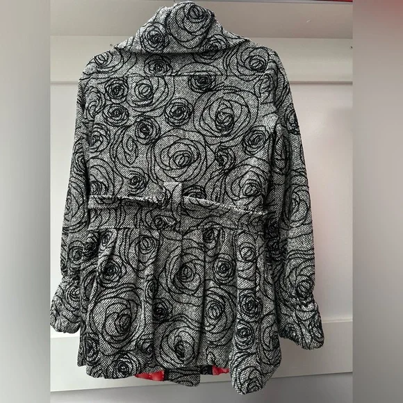 Betsey Johnson Vintage Coat Size 6 - Picture 2 of 4